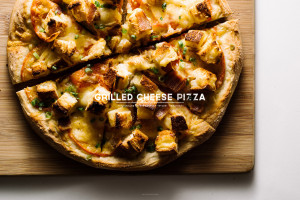 grilled cheese pizza recipe - www.iamafoodblog.com