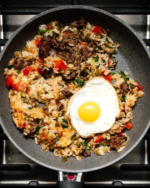 If you love fried rice and you love green chile cheeseburgers, you’re going to love this hatch green chile cheeseburger fried rice. Smoky, crispy, spicy, and seriously so delicious. Fried rice with a twist! #friedrice #hatch #greenchile #recipes #recipe #dinner