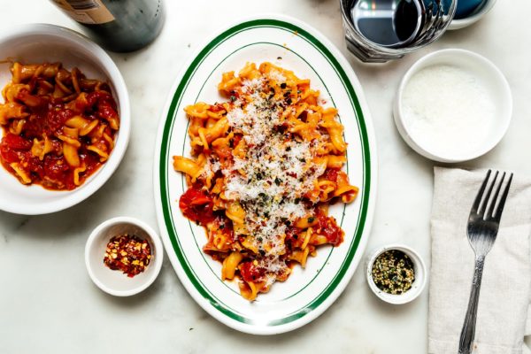 When you’re looking for a quick and comforting tomato-y, garlicky pasta, this ultimate umami bomb tomato sauce will hit all the right notes. #tomatosauce #umami #pasta #pastasauce #dinner #recipes #recipe