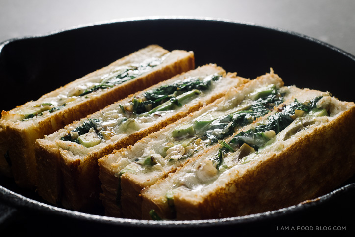 green grilled cheese recipe - www.iamafoodblog.com