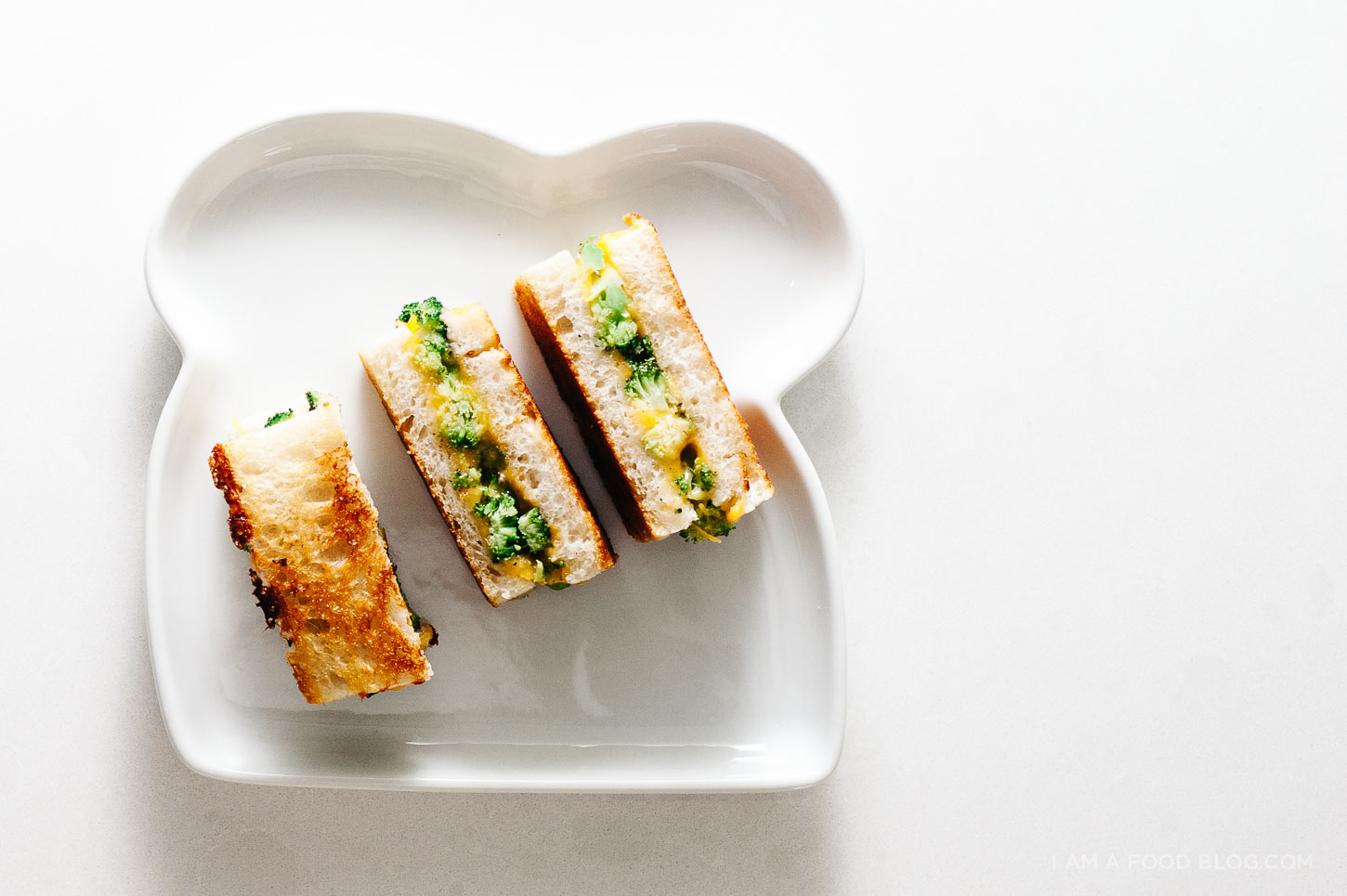 broccoli and cheddar grilled cheese recipe - www.iamafoodblog.com