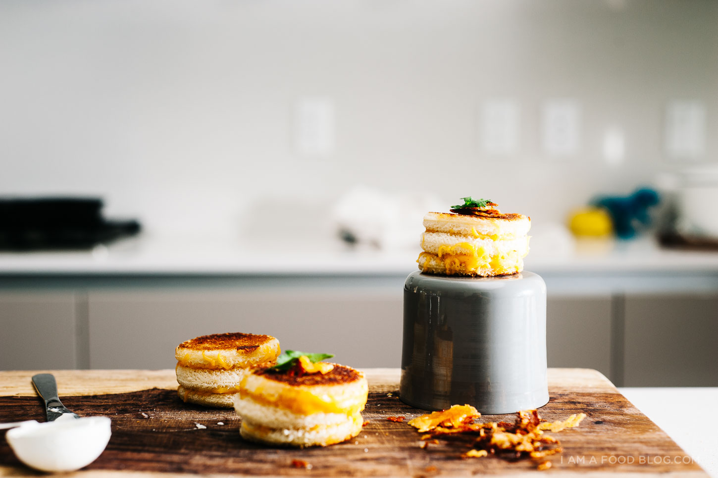 mini grilled cheese cakes recipe - www.iamafoodblog.com