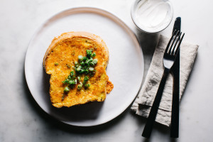 cheesy french toast recipe - www.iamafoodblog.com