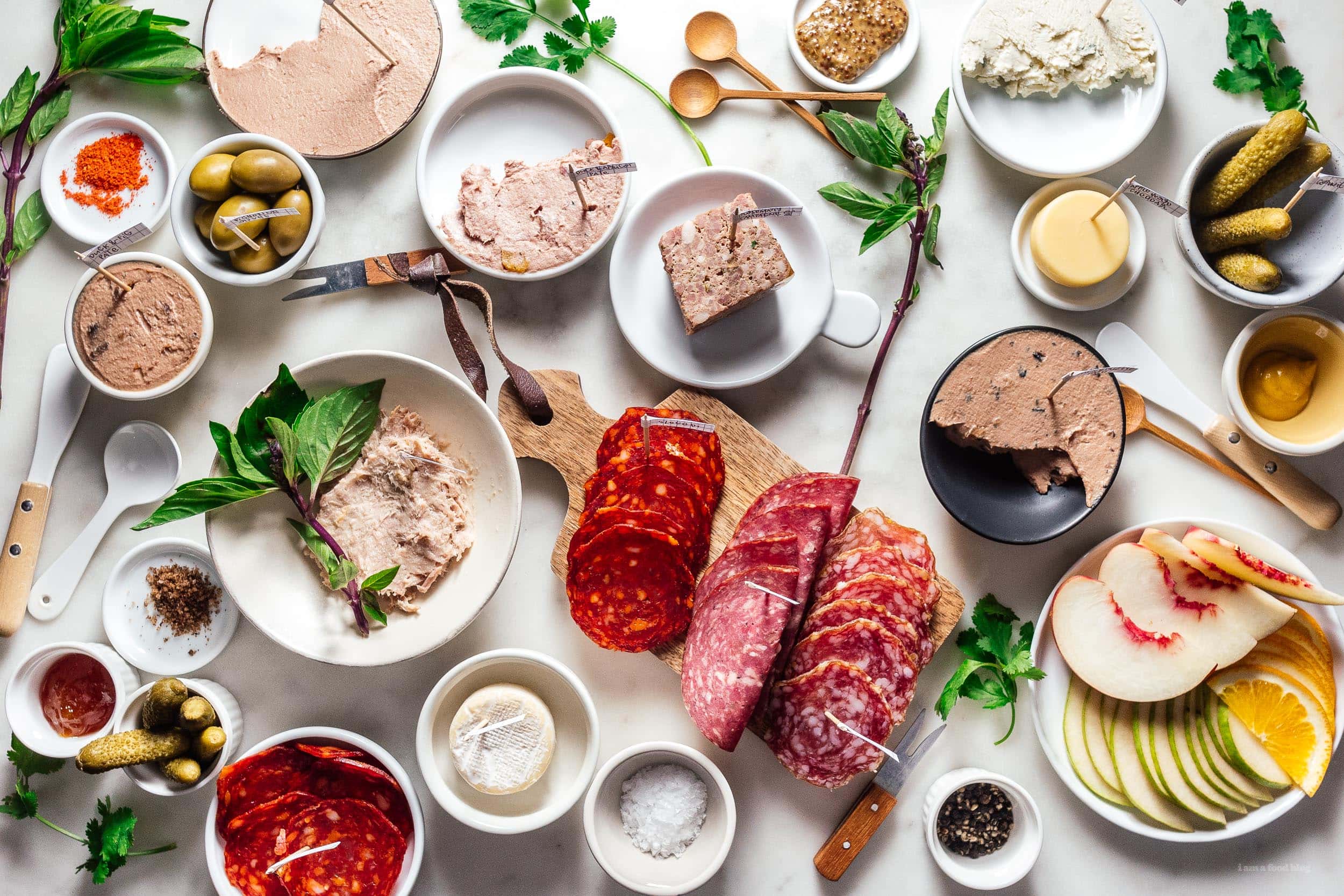 How to Make the Ultimate Charcuterie Board