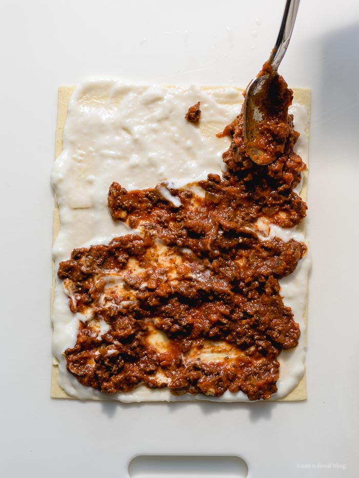 One Bite Mini Lasagna Roll Ups Recipe | www.iamafoodblog.com