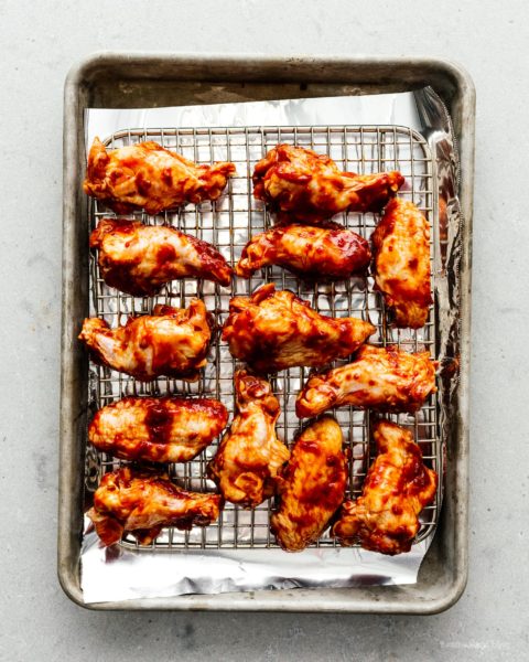 5 Ingredient Oven Broiled Chipotle Chicken Wings with Salsa Negra | www.iamafoodblog.com