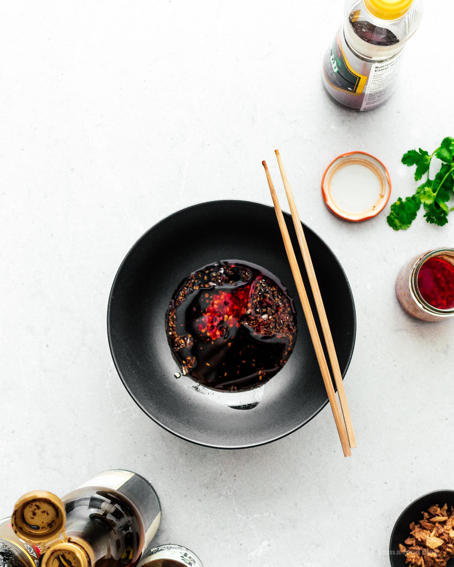 5 Minute Easy Weeknight Pantry Chili Noodles Recipe | www.iamafoodblog.com