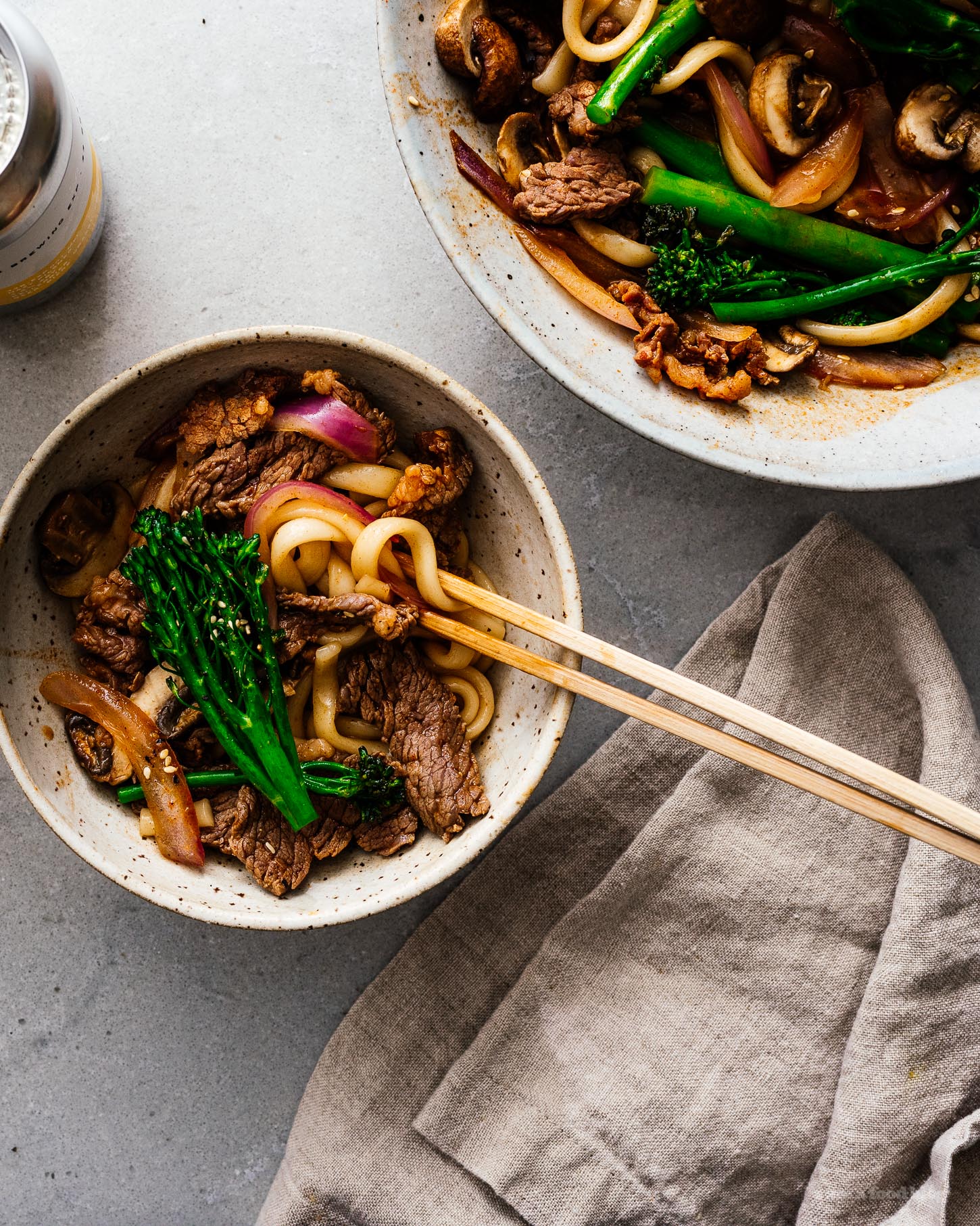 This is a weeknight stir fry udon based on japanese spicy beef that comes together easily and quickly in only 10 minutes. It's spicy, savory, and irresistably delicious. You'll never believe it only has 8 ingredients. #udon #weeknight #stirfry