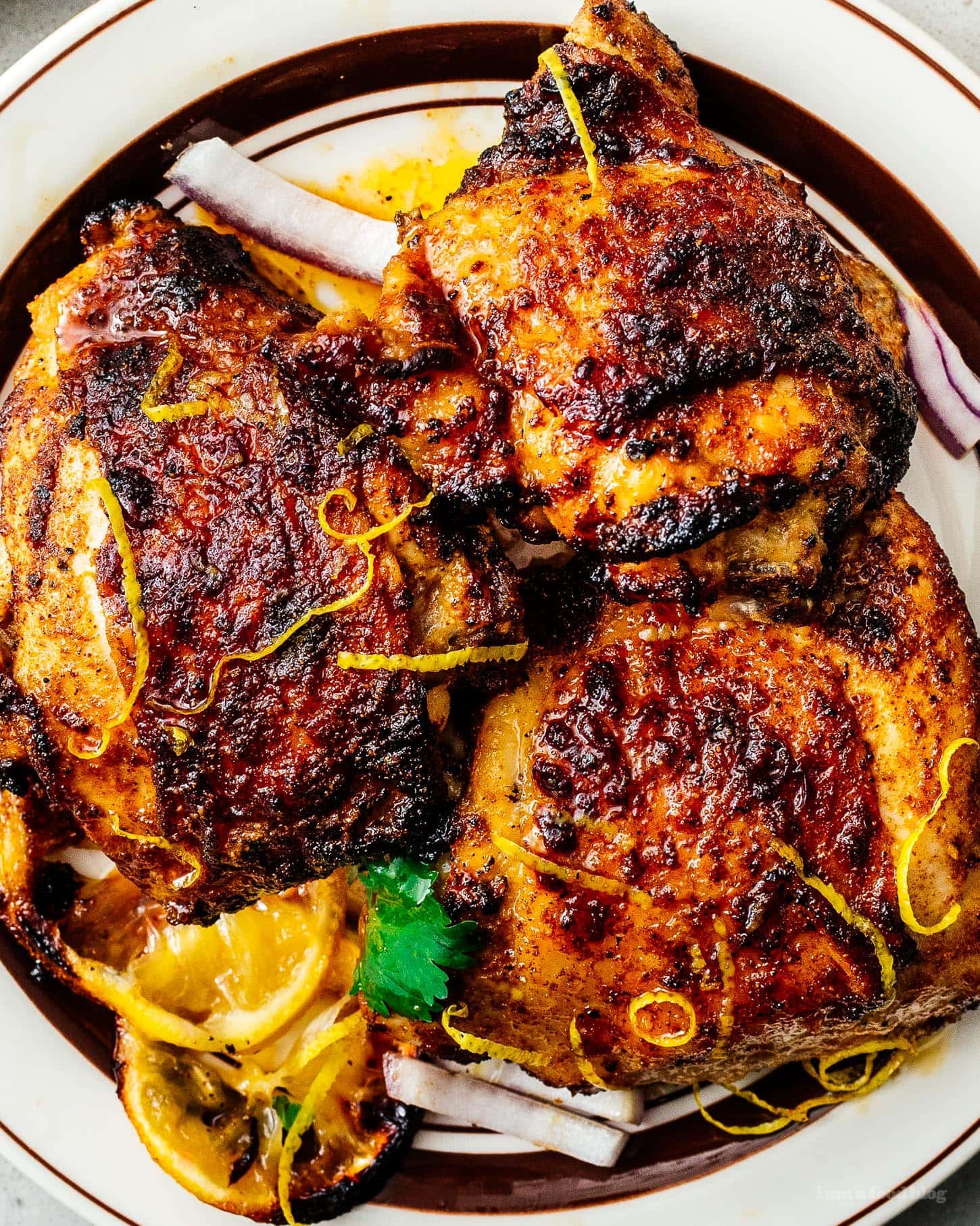 close up of air fryer chicken thighs | www.iamafoodblog.com